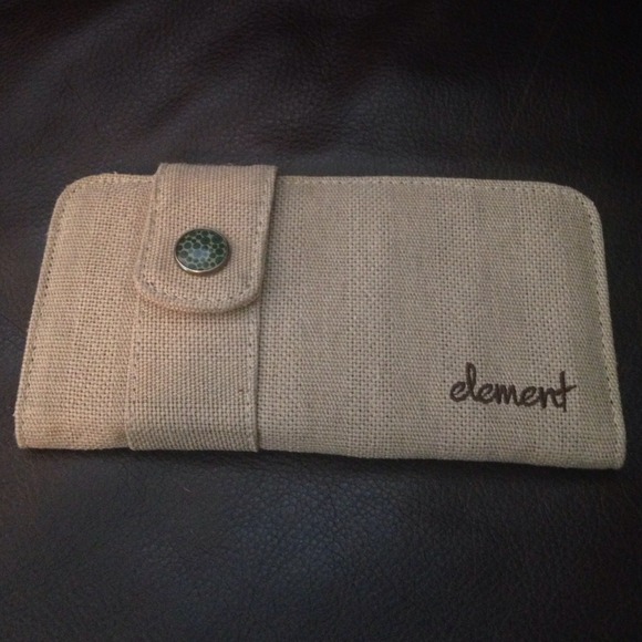 Element Clutches & Wallets - Element wallet
