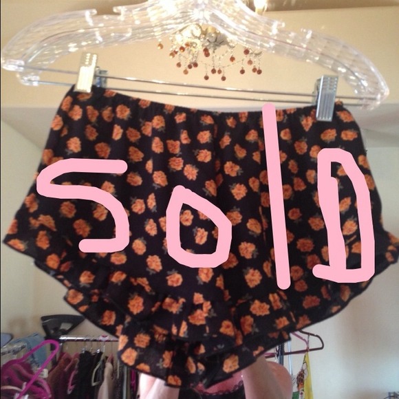 Brandy Melville Vodi shorts
