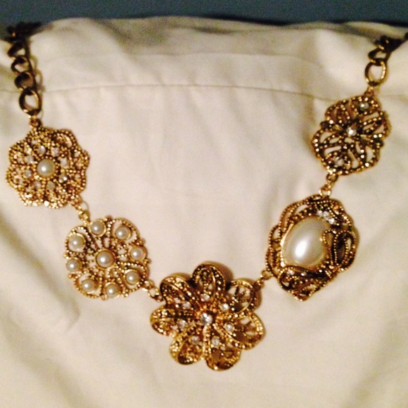 Gold vintage statement necklace