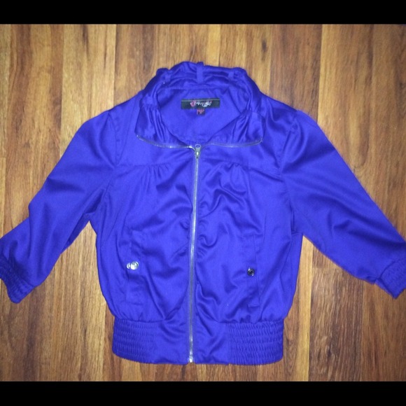 GIFTED.  PURPLE JACKET - Picture 2 of 4