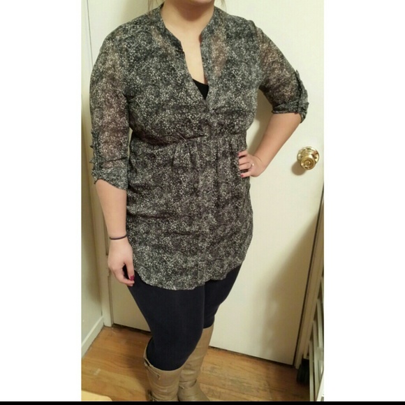 ?? Express Floral Chiffon Tunic Button Down