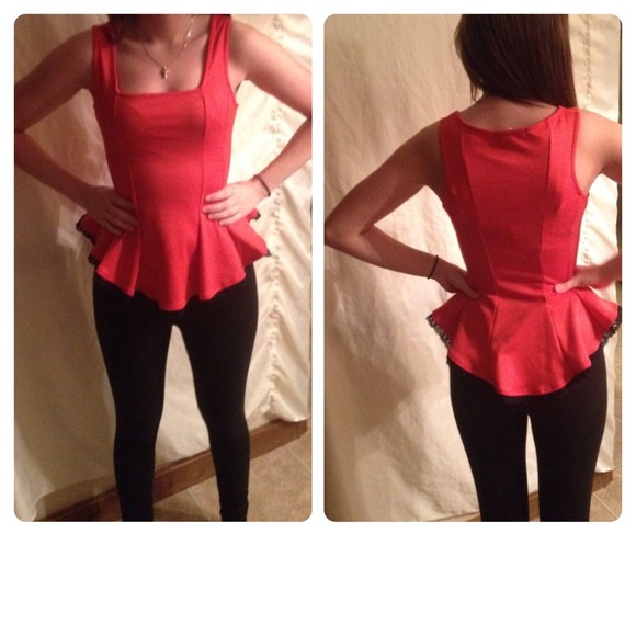 Selling orange top - Picture 1 of 1