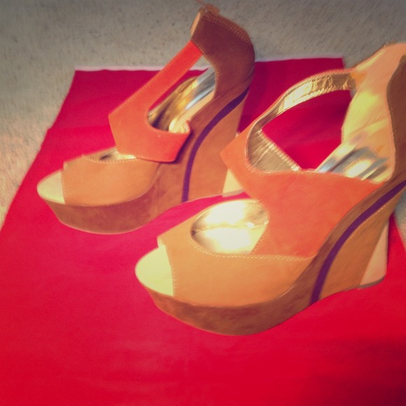 Reserved! Multi color wedges!! 👠