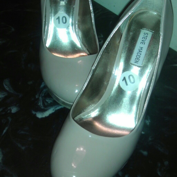 Steve Madden - Picture 2 of 4