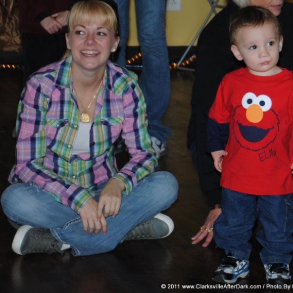 AE shirt - Picture 2 of 4