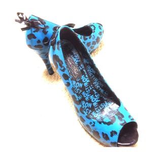 Iron fist size 7 womans heels