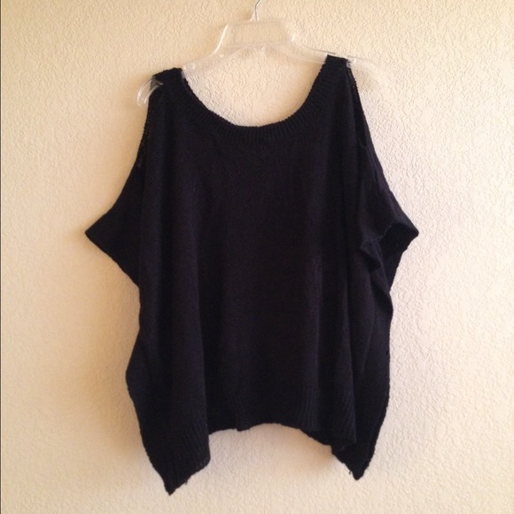 Shirtsleeve Cold Shoulder Sweater Black