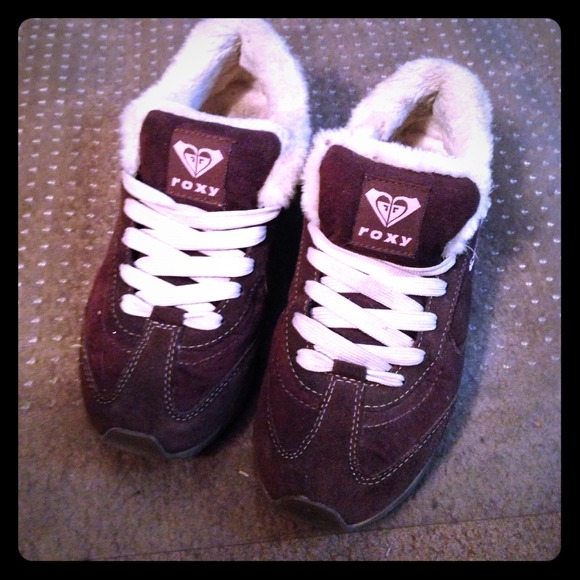 Roxy Sherpa Fur Lining Sneakers