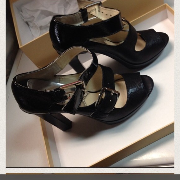 🚫sold🚫💯% authentic Michael Kors... - Picture 4 of 4