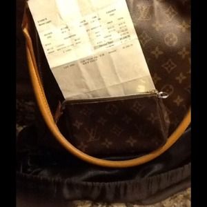 Authentic Louis Vuiiton pouche with hold chain