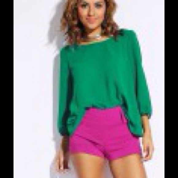 Button back tunic top