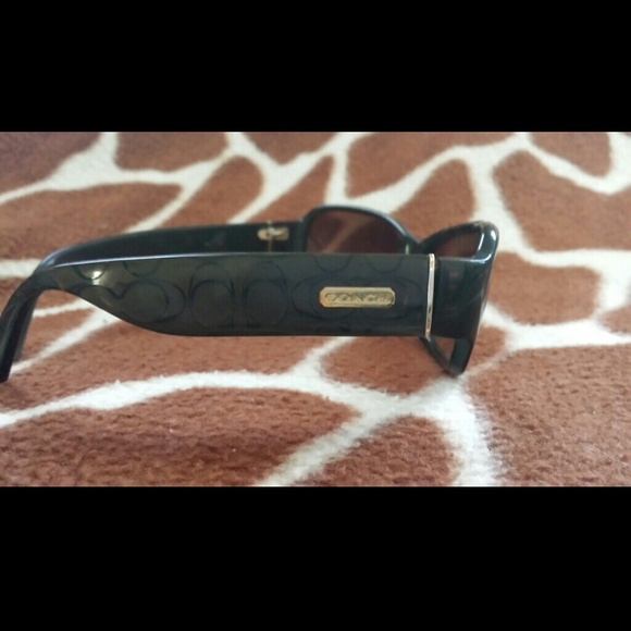 Coach Sunglasses - Picture 3 of 4