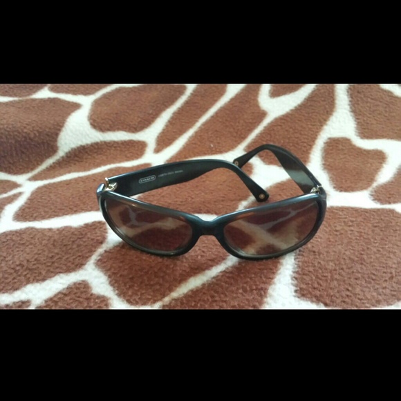 Coach Sunglasses - Picture 4 of 4