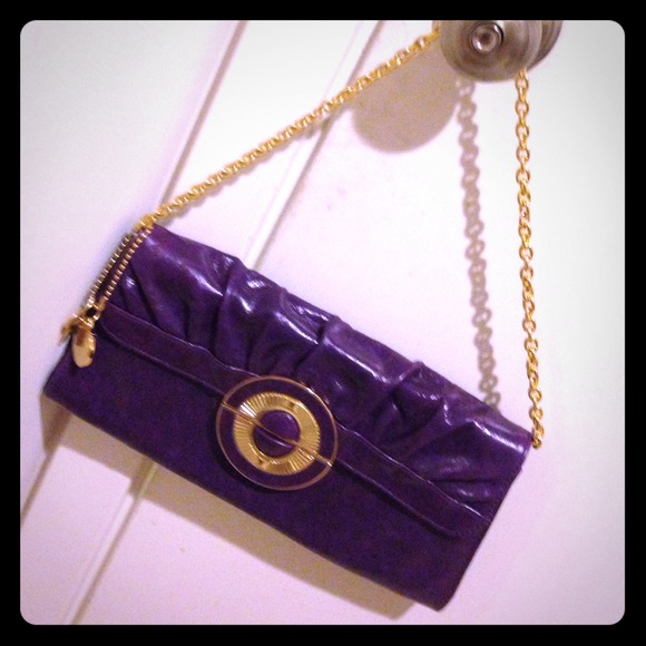 RAMPAGE purple clutch