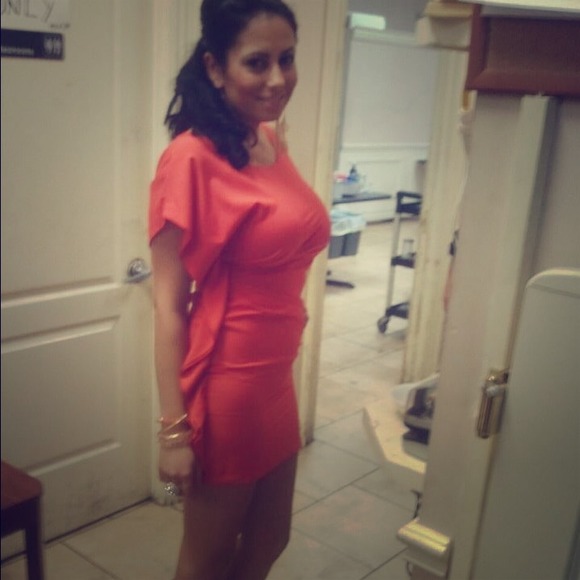 Red/orangey dress