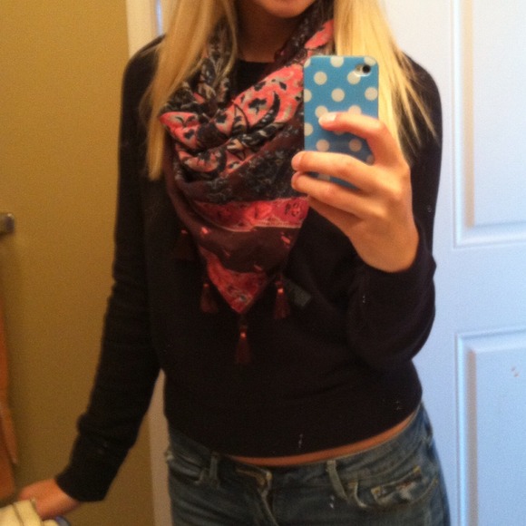 NWOT A&F Pullover - Picture 3 of 3