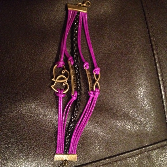 Super cute bracelet - Picture 2 of 4