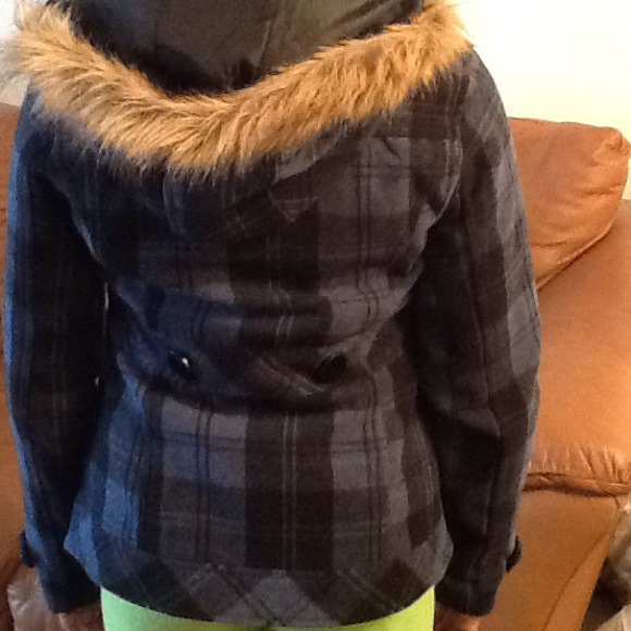YMI Pea Coat w/detachable hood Large - Picture 2 of 4