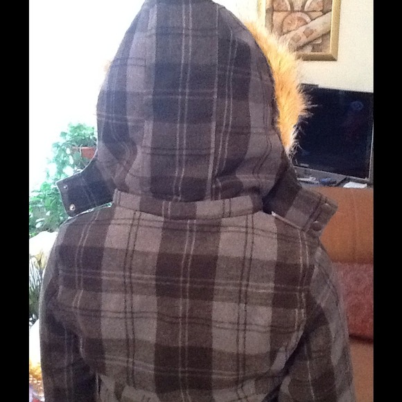 YMI Pea Coat w/detachable hood Large - Picture 3 of 4