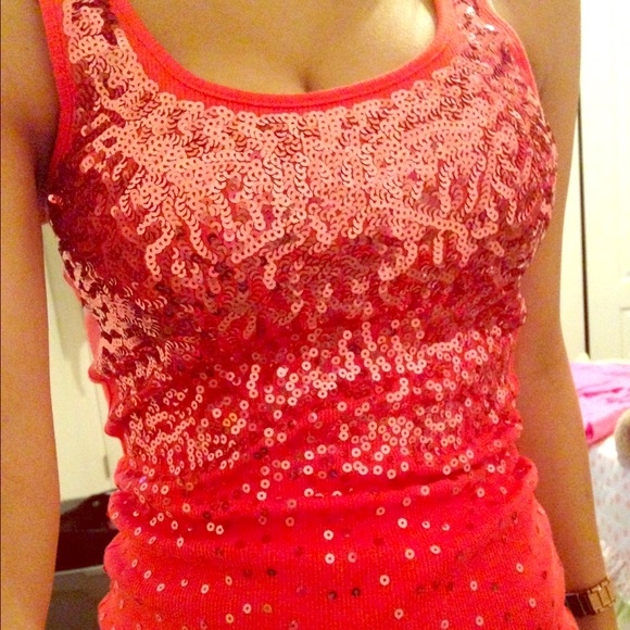 ❤️❤️coral sequined blouse❤️❤️