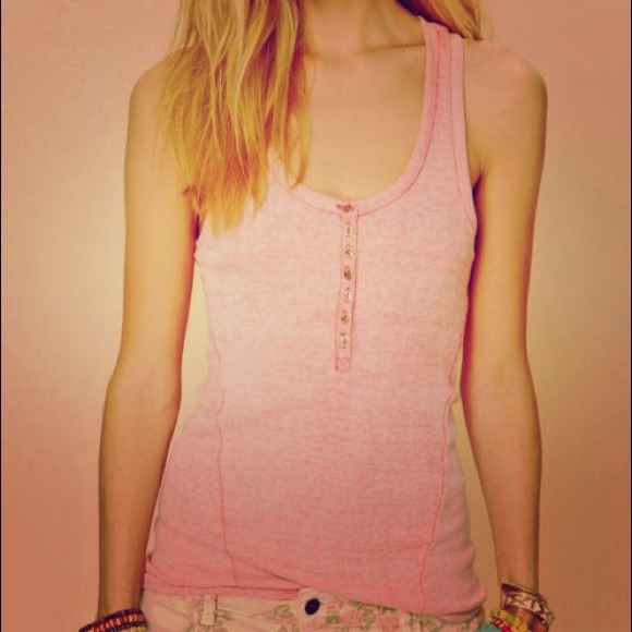 Free People Tops - ❌SOLD❌🎉🎉HOT PICK🎉🎉FREE PEOPLE PINK TANK TOP