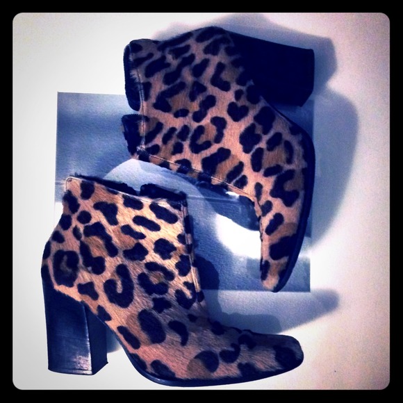 Donald Pliner Leopard Print Calf Hair Booties