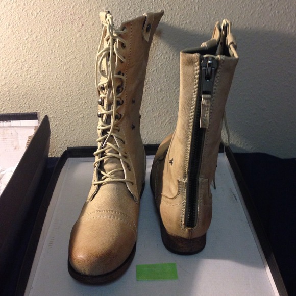 SOLD - Picture 2 of 3