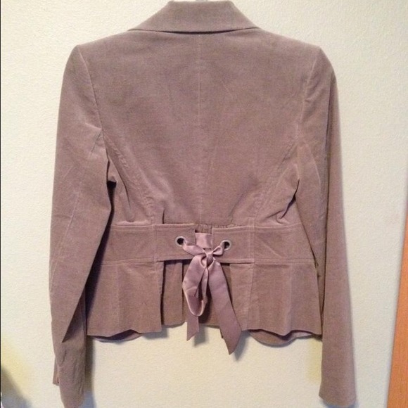 New Guess Jacket - Picture 2 of 2