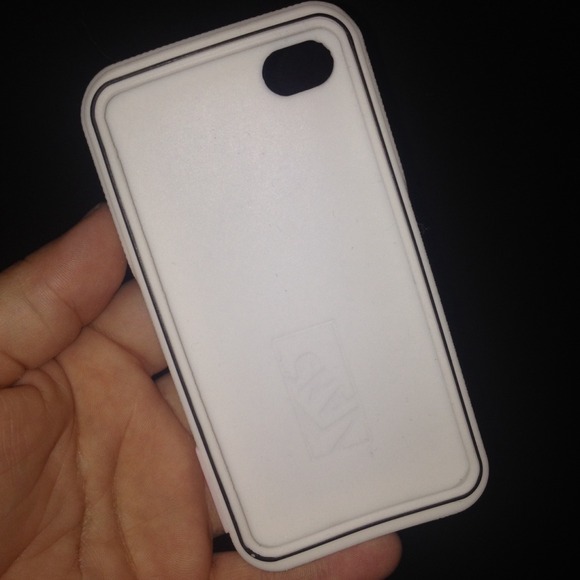 Vans iphone 4 case! - Picture 3 of 3