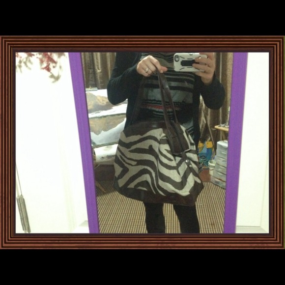 🌷Handbag🌷 - Picture 2 of 3