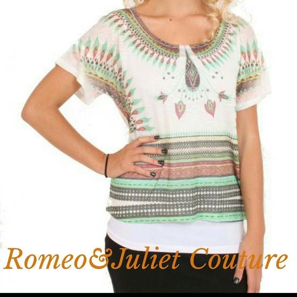 Romeo & Juliet Couture Tops - Romeo & Juliet Couture Cropped Tribal Top