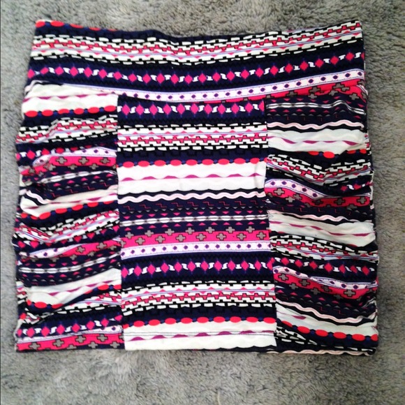 Patterned skirt - Picture 3 of 3