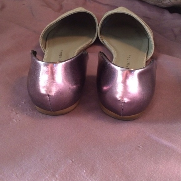 Chinese Laundry Shoes - Chinese laundry grey and pewter metallic flats Chinese Laundry Shoes - Chinese laundry grey and pewter metallic flats