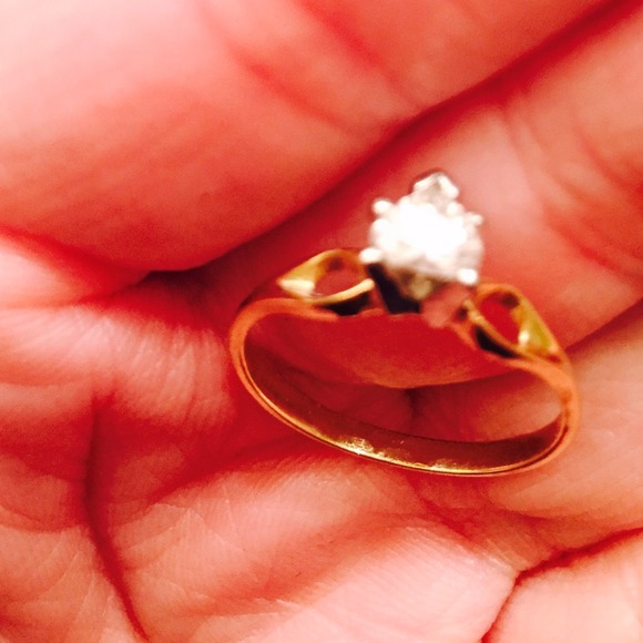 14k diamond 1/2 ct heart ring - Picture 4 of 4