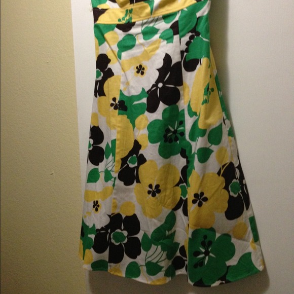 ❌SOLD🚫Cute vibrant color dress - Picture 2 of 2