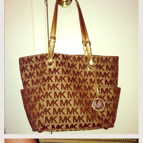 RESERVED for babydolly91