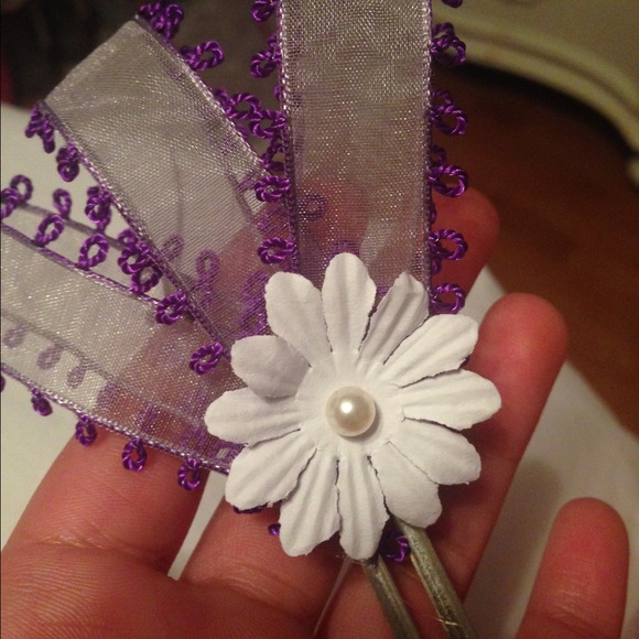 Bows🌸 - Picture 3 of 4