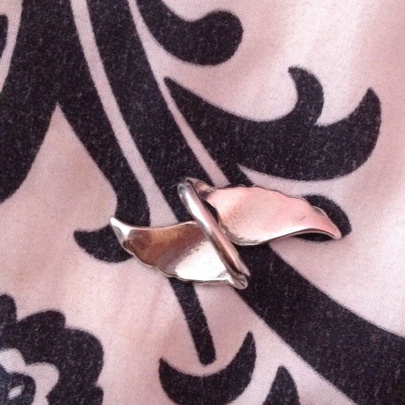 👼ANGEL WINGS RING👼 - Picture 3 of 3