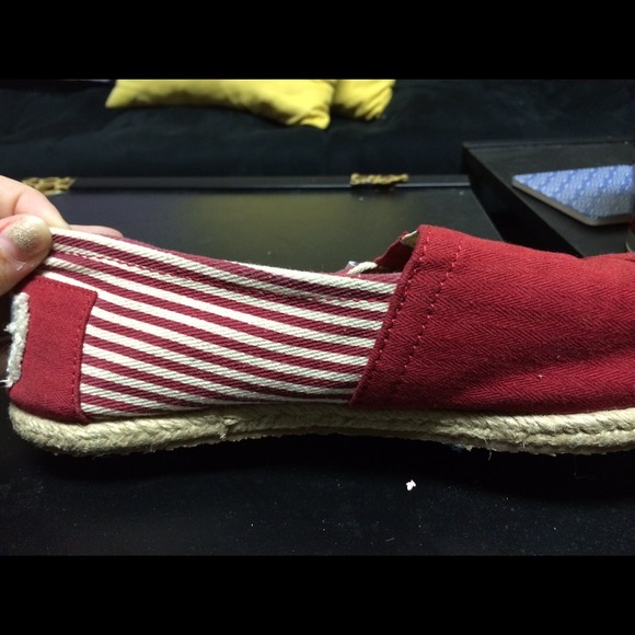 TOMS - University Red Rope Sole - Picture 2 of 4
