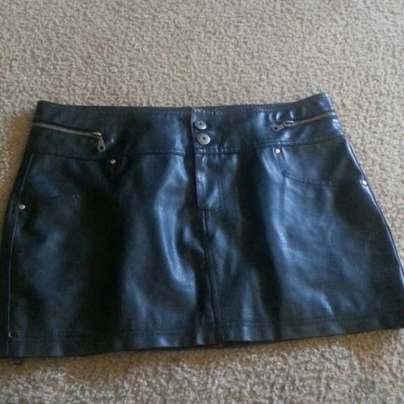 Leather skirt