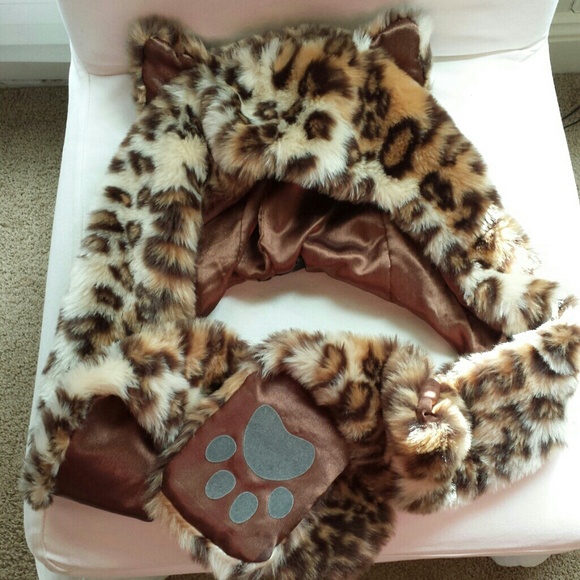 Leopard Print Winter Hat with Ears and Paw Mittens