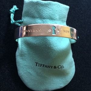 Iconic and classic Tiffany bangle