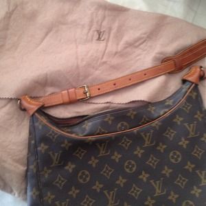 VINTAGE LV NO DATE CODE!