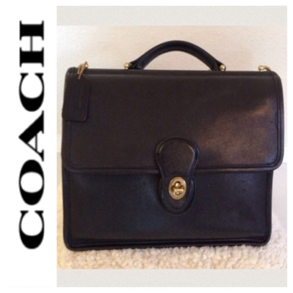 Coach Handbags - Coach Vintage Willis Messenger Bag