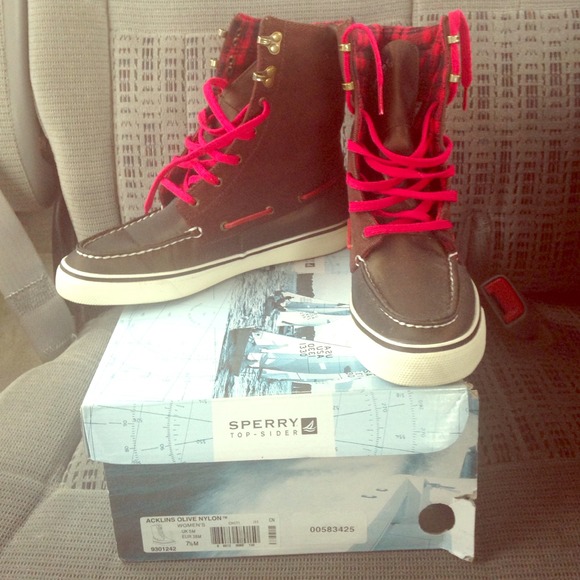 ❌SOLD❌ Sperry Top-Sider High tops