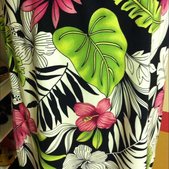 SOLD - Picture 3 of 4