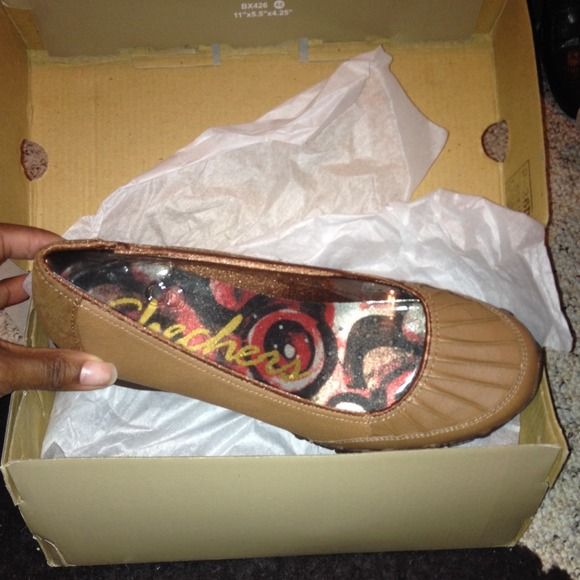 Shoes - Picture 3 of 3