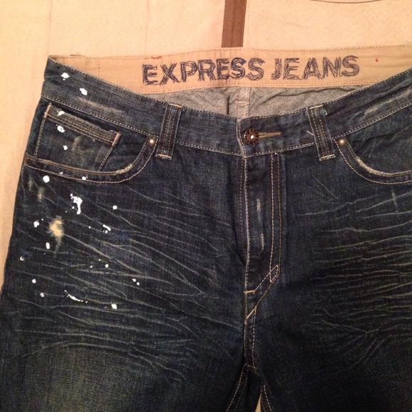 Distressed men's jeans - Picture 2 of 4