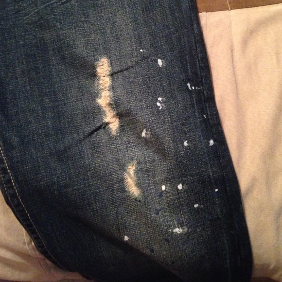 Distressed men's jeans - Picture 4 of 4