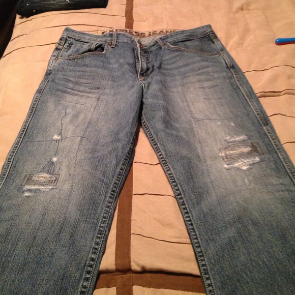 Men's distressed jeans - Picture 3 of 3